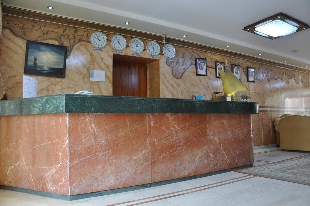 Oyo 366 Waves Hotel Аджман Екстер'єр фото
